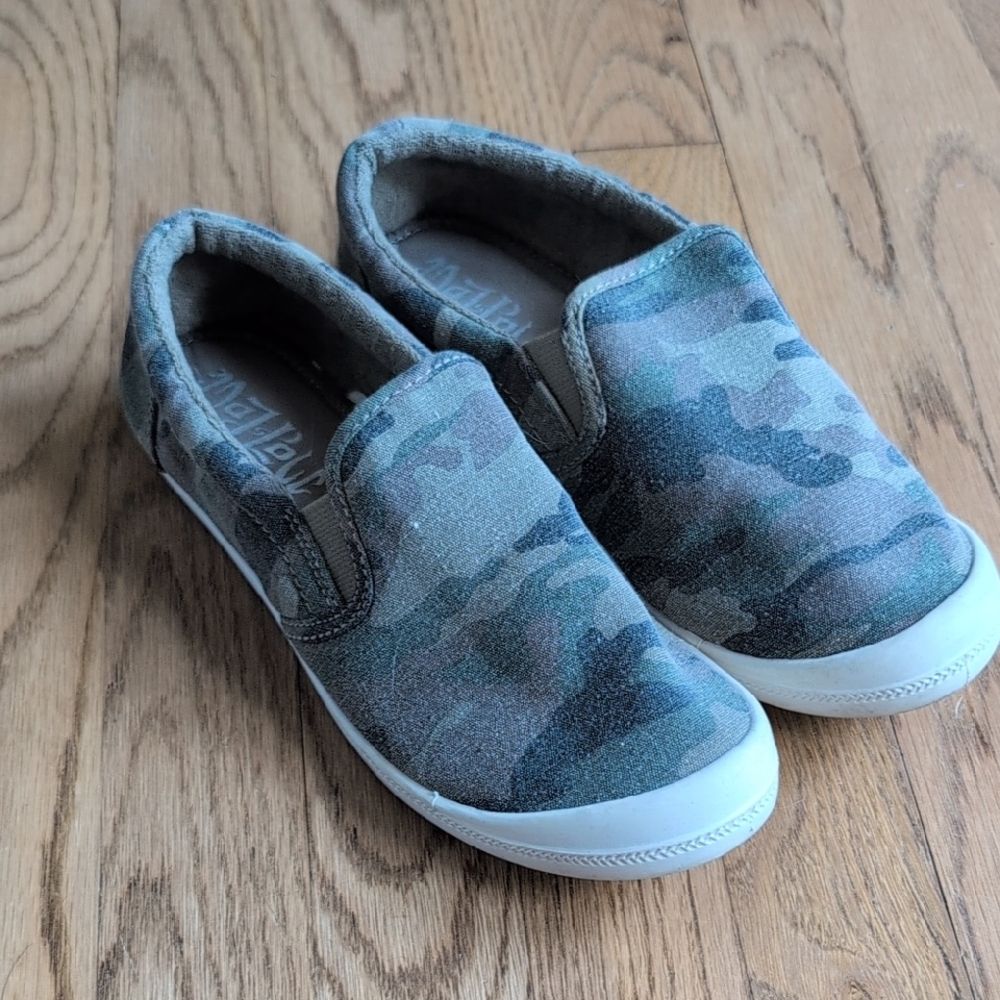 Camouflage Slip-On Women's Shoes